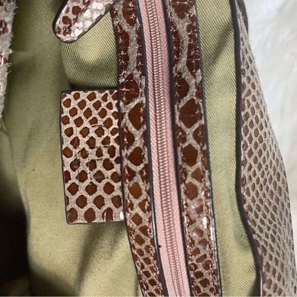 G.I.L.I.  Leather Brown snake skin print Medium Boho shoulder bag Tasel accent . - Picture 5 of 12